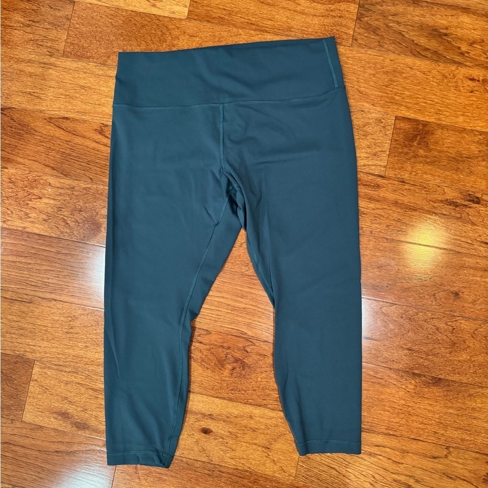 NWOT lululemon leggings 20 dark blue wondertrain